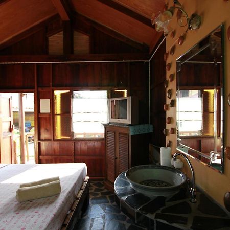 J&J Guesthouse Σουκοτάι Δωμάτιο φωτογραφία