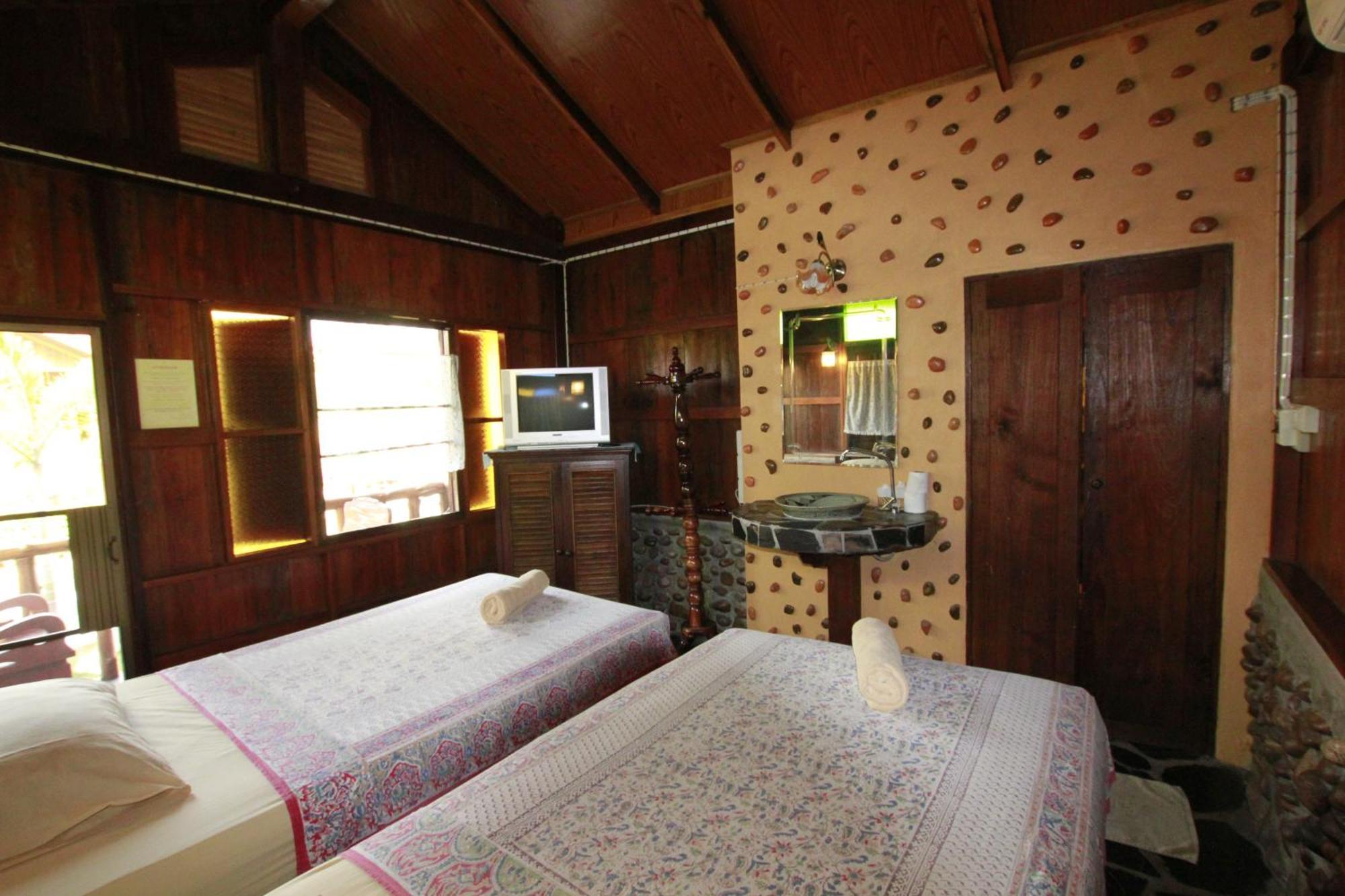 J&J Guesthouse Σουκοτάι Δωμάτιο φωτογραφία