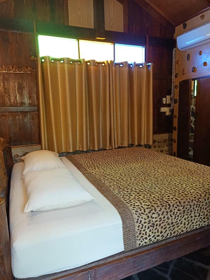 J&J Guesthouse Σουκοτάι Εξωτερικό φωτογραφία